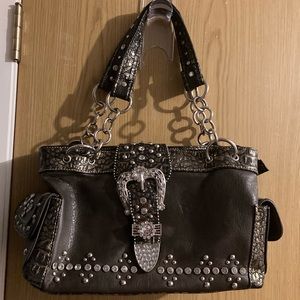 shoulder bag used but in good quality